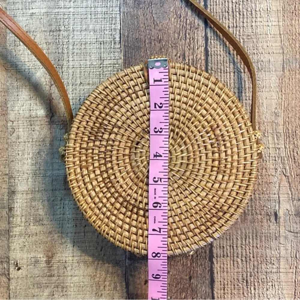 Handwoven Round Rattan Crossbody Bag Tropical Lining‎ Natural Boho Circle Purse